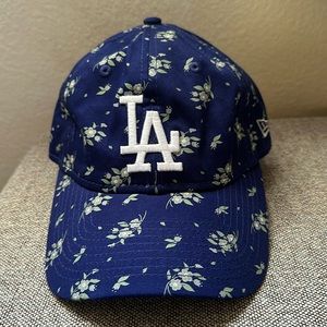 LA flower print baseball hat NWOT women’s size